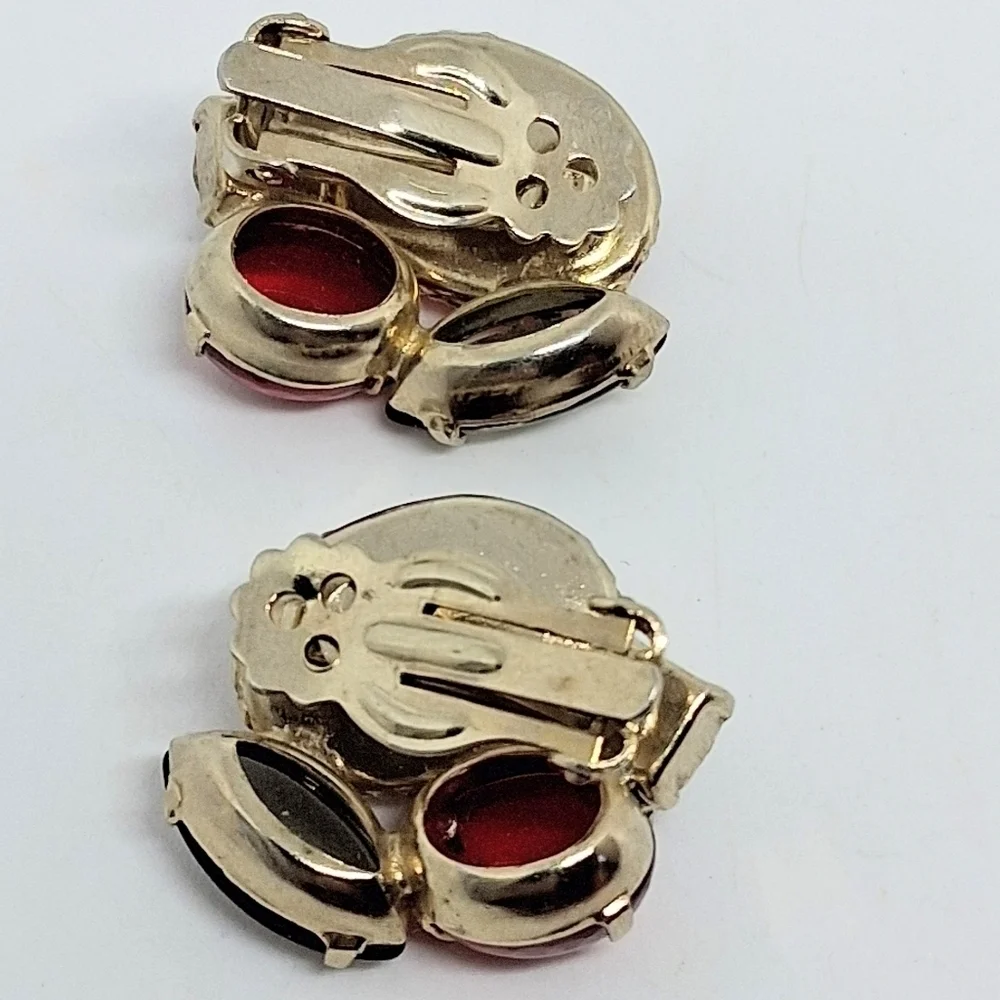 * Vintage Red & Green Regency? Clip On Earrings - Picture 4 of 4